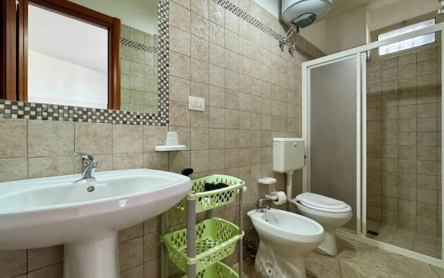 App Lungolago 3 Places Near the Beach