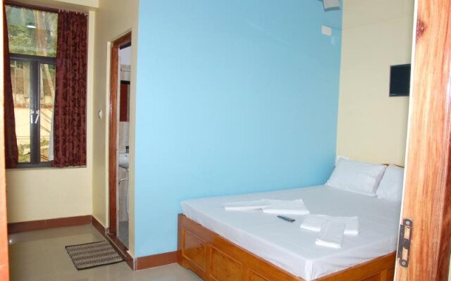 Hotel Tango Waves