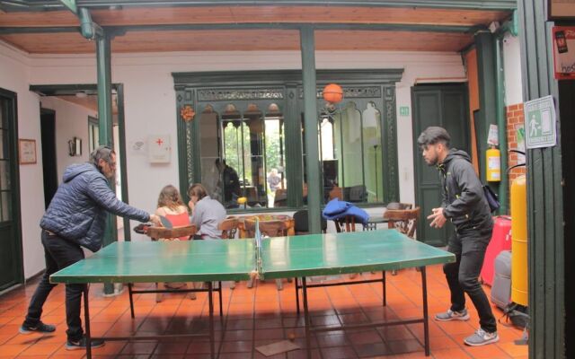 Hostal Sue Candelaria - Hostel