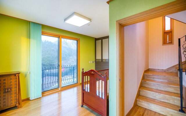 Harbor House Private