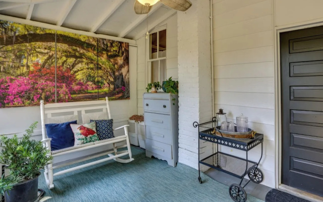 Charming Thomasville Getaway: Walk to Downtown!