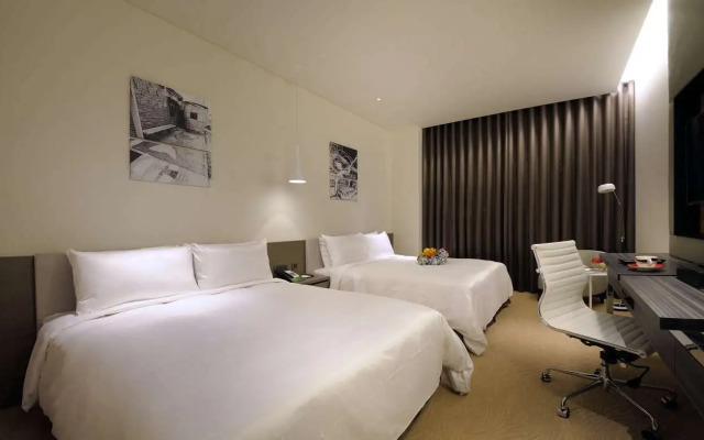 Golden Tulip Glory Fine Hotel