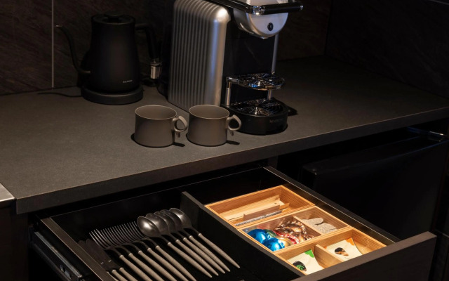 Kyo-no-Oozora Gion Kawasemi