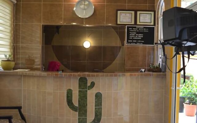 Cactus Inn