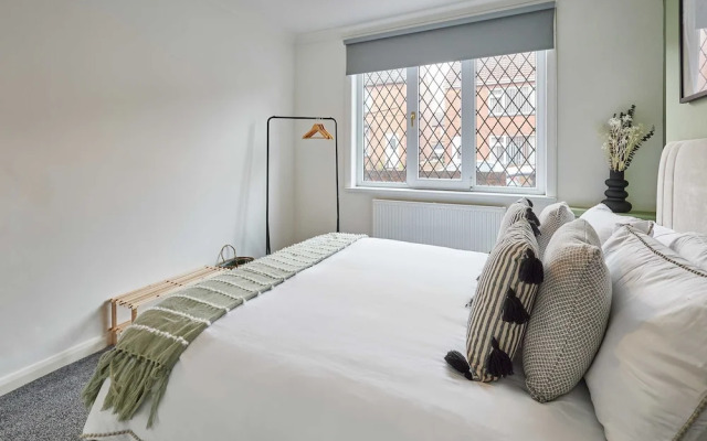 Host Stay Joffre Avenue