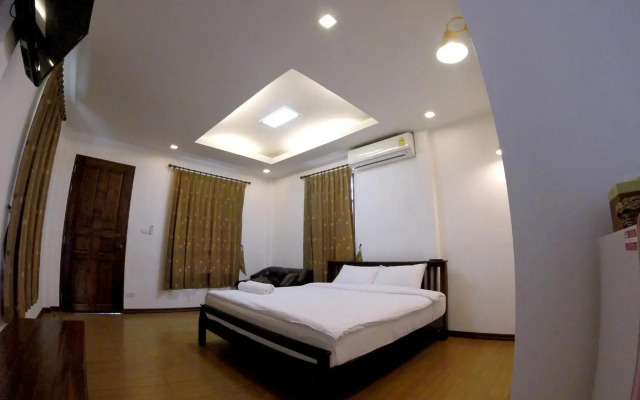 Toffee House Resort