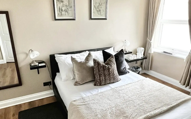 Devon House Guest House
