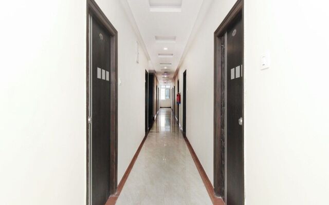 OYO Flagship 23620  VJR heights  Gachibowli