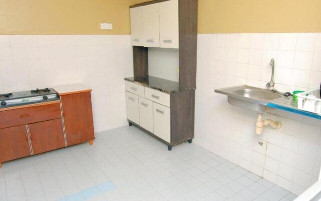 OYO Home 90374 Maya Apartment Bay View Villas