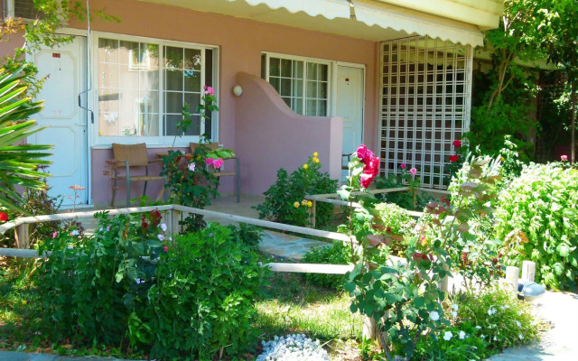 Sun Rise Hotel Studios & Apartments