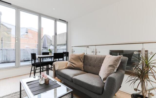 Trafalgar Square Apartments