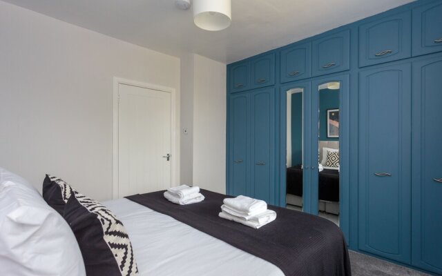 Lovely 2 bed Upper Villa in Kirkliston Edi Airport Kirkliston