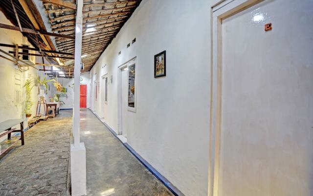 OYO Life 92921 Omaya Kost Syariah