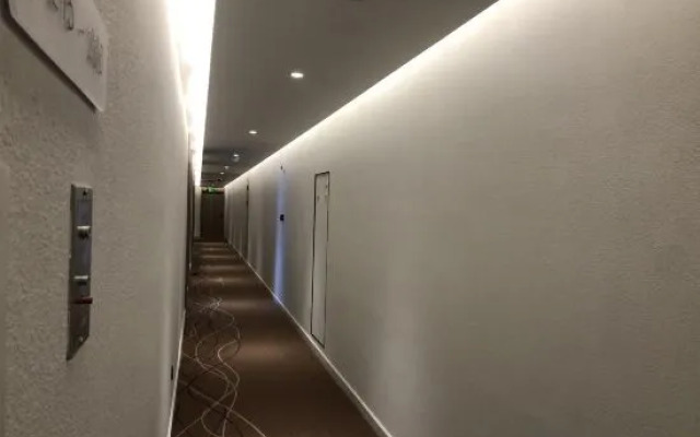 HanTing Hotel (Beijing Shangde Center)