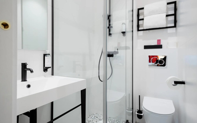 Trendy Canette Hotel