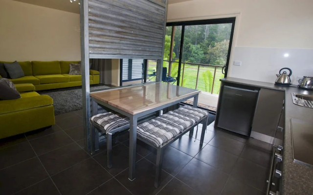 Tyenna River Cottage