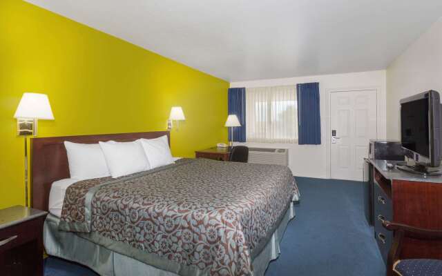 Days Inn by Wyndham Delta