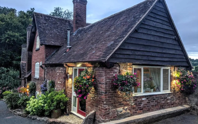 Worralls Grove Guest Farm House
