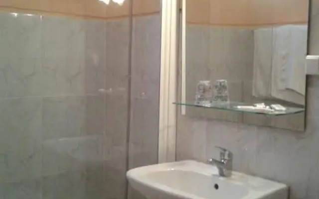 Bed & Breakfast Residencial Lira