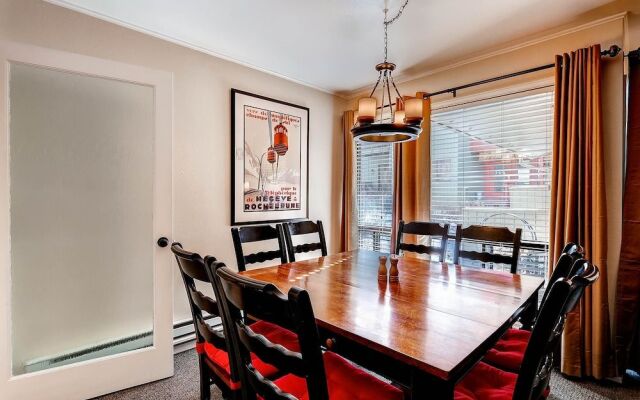 Spacious, Upgraded 2 Bdr W/ Fireplace & Hot Tub Access 2 Bedroom Condo by RedAwning