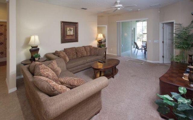 Janice's West Haven Villa by RedAwning