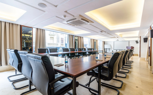 One hotel Casablanca