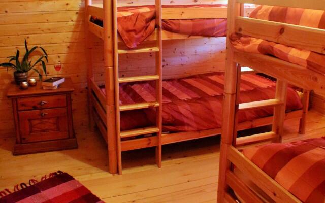 Cosy Apartment in Liebenfels with Terrace, Garden