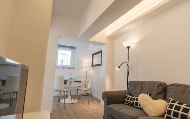 Spacious Basement in Alameda With Lovely Terrace!