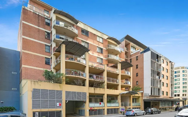 Spacious 2-bed Apartment Near Parramatta CBD