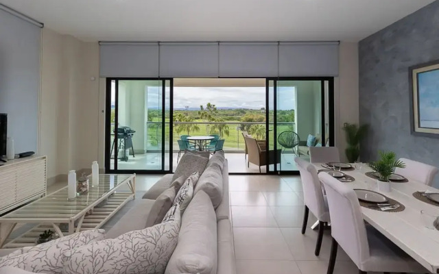 The Seashells Beach Condo by Acomodo