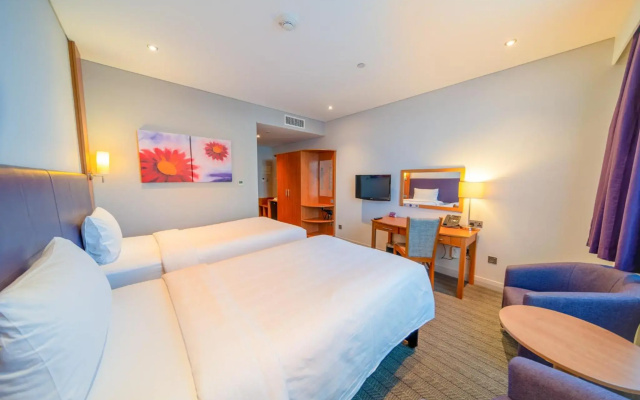 Premier Inn Abu Dhabi Airport (Business Park)