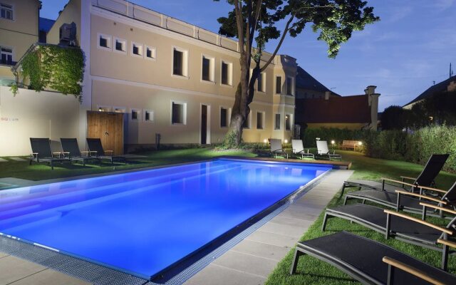 Hotel Reza