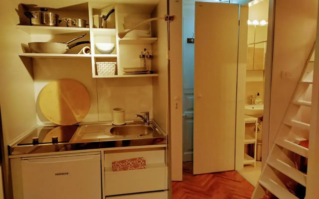 Isola Studio Rosa