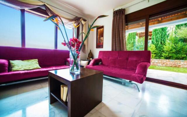 Okeanides Villas