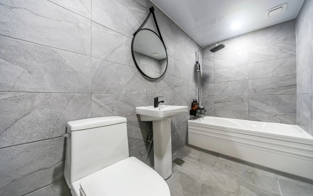 Pohang Daedodong White