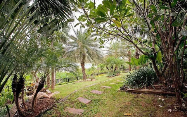 Solymar Villa
