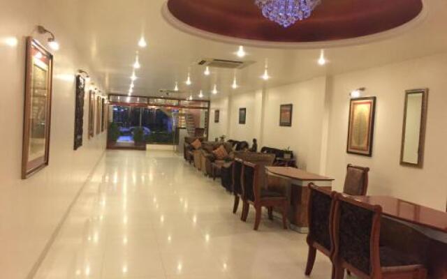 Hotel Sarthak