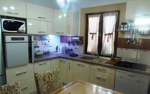 Elba- Family Friendly House