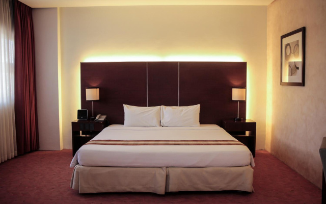 Casablanca Suites Near Airport