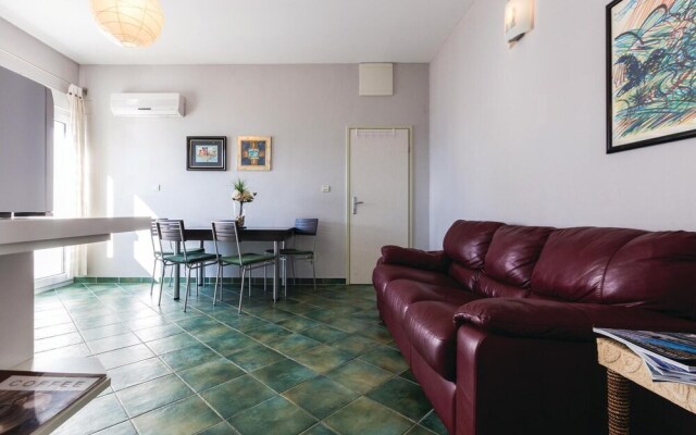 Amazing Home in Zadar With Wifi and 2 Bedrooms