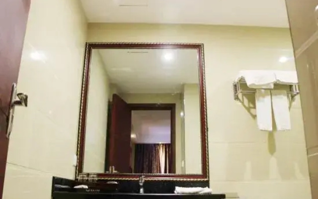 Huasheng Hotel