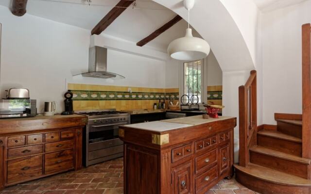 Mas du Moulin de Roquefavour