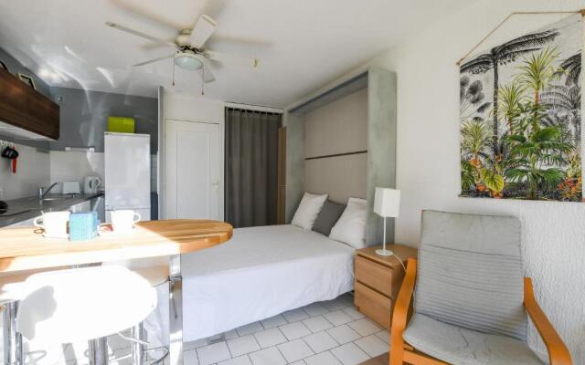 Grand Studio lumineux, piscine, quartier authentique