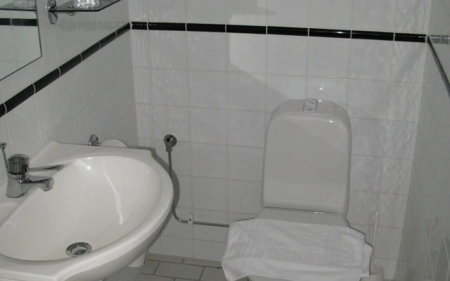 First Hotel Statt