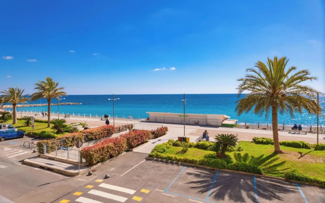 Appartamento fronte mare a Ospedaletti