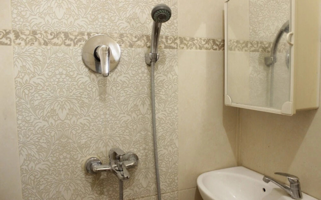 Strategic & Comfy Studio at Gateway Cicadas Apartment