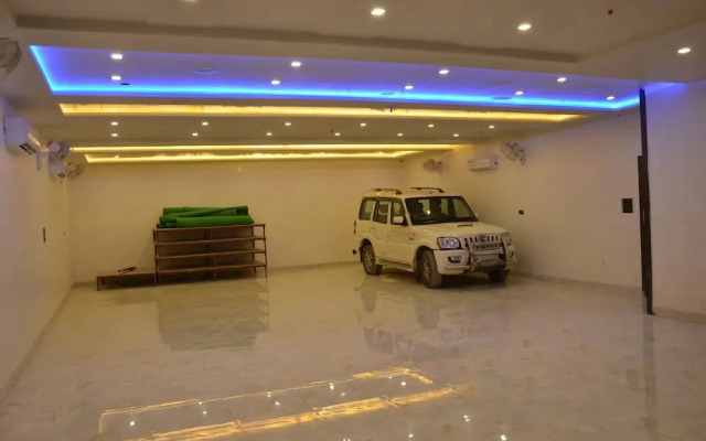 Anjali Mahal Hotel