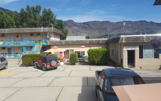 Riviera Motel