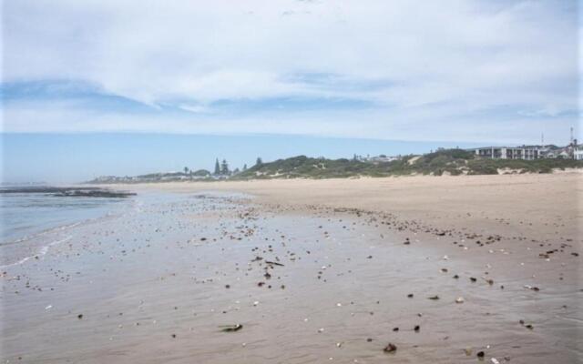 17 The Dune Jeffreys Bay