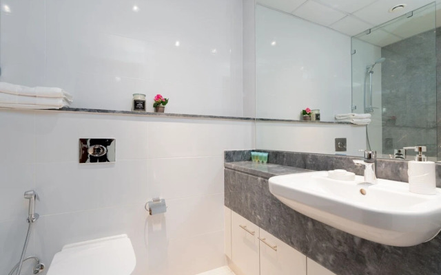 Superhost - Stunning Canal And City Views From This Condo